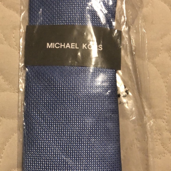 Michael Kors men’s tie - Picture 2 of 4